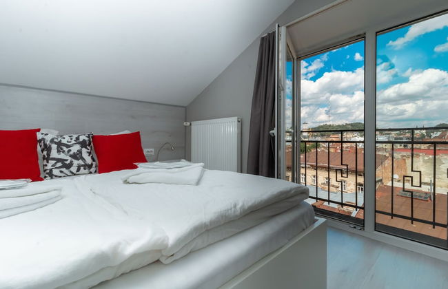 Stories Hub - Photo 1