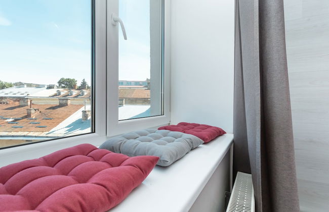 Stories Hub - Photo 13