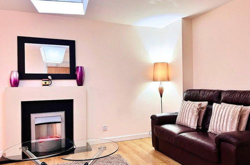 Photo 15 - Lovely 2-bed Apartment in Aberdeen