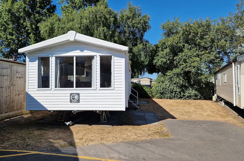 Photo 22 - Seaside 8-person Caravan at Rockley Park