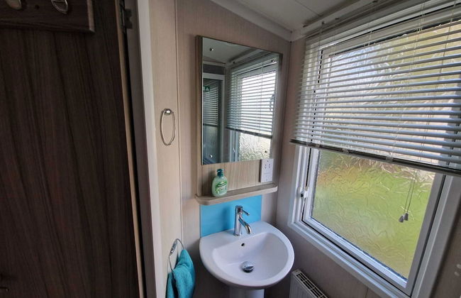 Seaside 8-person Caravan at Rockley Park - Foto 11