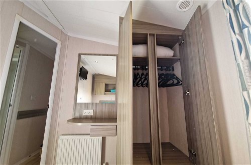 Photo 24 - Beautiful 3-bed Caravan at Rockley Park Poole