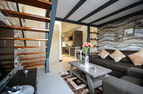 Photo 6 - Aria Residence