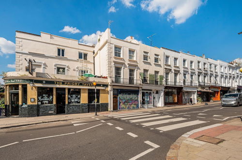 Photo 25 - Charming one Bedroom Flat Near Maida Vale by Underthedoormat