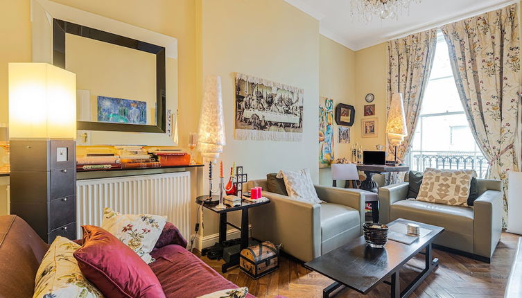 Photo 1 - Charming one Bedroom Flat Near Maida Vale by Underthedoormat