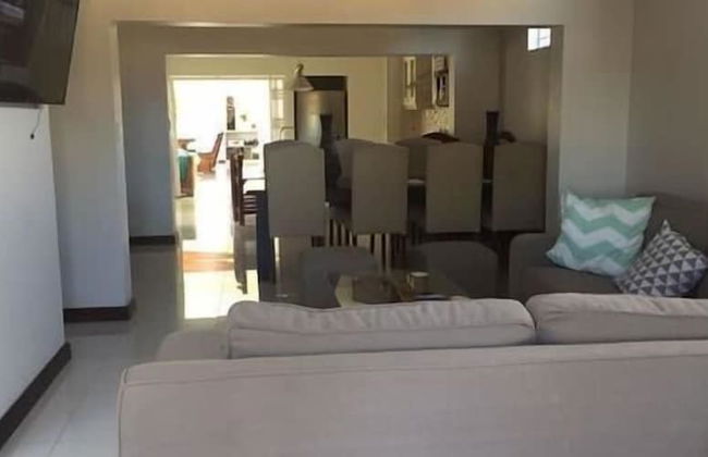 Clairwood Villa - Photo 1