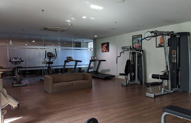Classic Modern Studio Room Apartment at The Square Surabaya - Foto 12