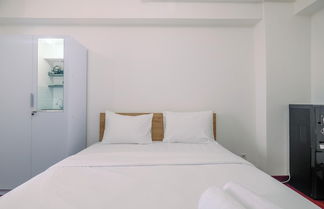 Photo 3 - Good Deal Bassura City Studio Apartment