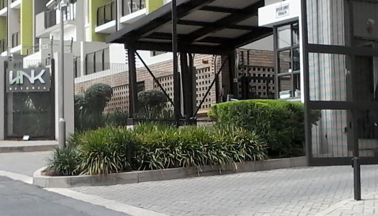 Photo 1 - Sandton Executive Apartment