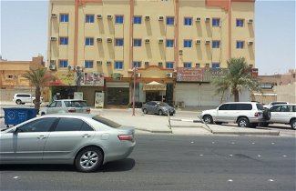 Foto 1 - Al Eairy Furnished Apartments Al Ahsa 4