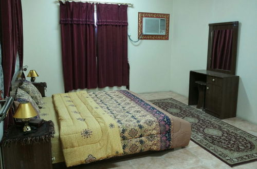 Foto 14 - Al Eairy Furnished Apartments Al Ahsa 4