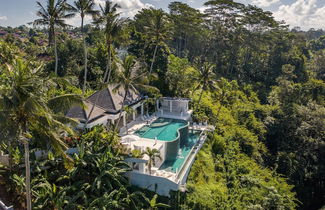 Foto 1 - Limitless Jungle Villas Complex, 5 BR, Ubud With Staff