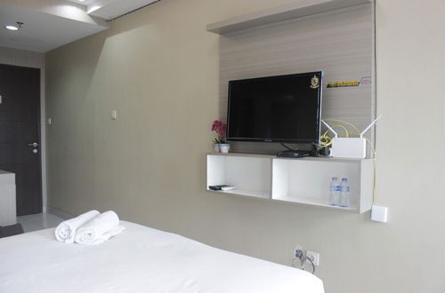 Photo 10 - Cozy Studio Apartment At Mekarwangi Square Cibaduyut