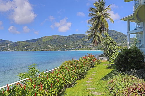 Photo 35 - VallonEnd Beach Front Villa