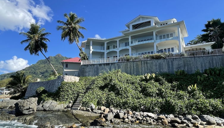 Photo 1 - VallonEnd Beach Front Villa