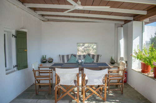 Photo 8 - Cozy Studio for 2 Guests With 1 Child or 3 Adults - Walking Distance to Beach