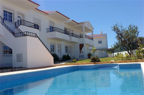 Foto 20 - Remarkable 1-bed Apartment in Olhos de Agua