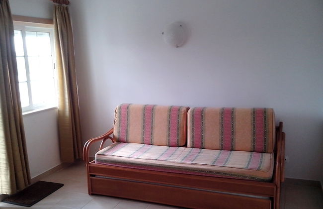 Albufeira 1 Bedroom Apartment 5 min From Falesia Beach and Close to Center! D - Foto 8