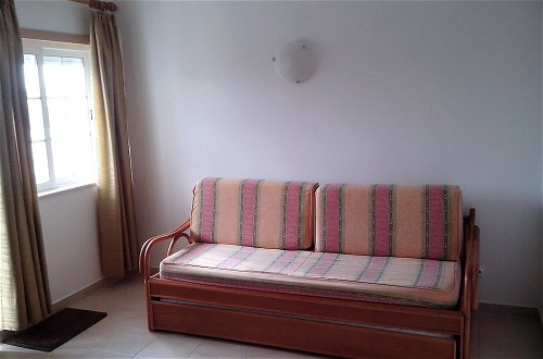 Photo 8 - Albufeira 1 Bedroom Apartment 5 Min. From Falesia Beach and Close to Center! D
