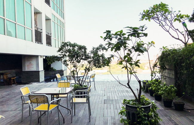 Homey 2BR Apartment at Tamansari Papilio - Foto 22