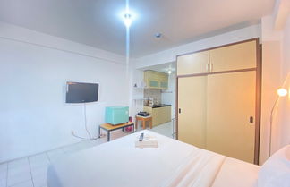 Photo 3 - Spacious Studio Room with Sofa Bed at Emerald Towers Apartment