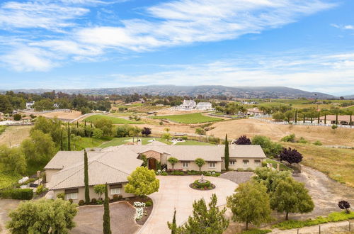 Photo 32 - Twilight Vines by Avantstay Secluded Estate Views of Wine Country