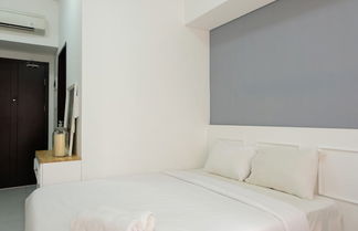 Photo 2 - Best Price Studio at Casa De Parco Apartment