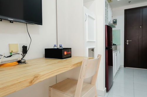 Photo 8 - Best Price Studio at Casa De Parco Apartment