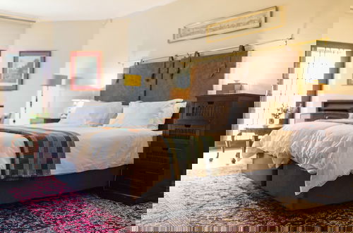 Photo 2 - Portland Manor
