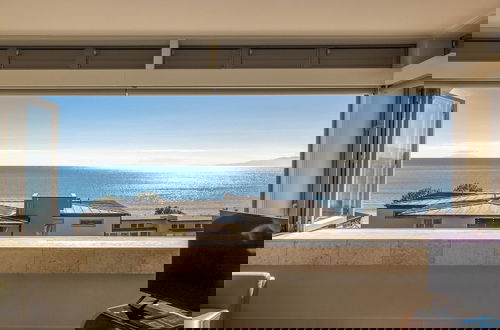 Photo 3 - Apartment On The Beach