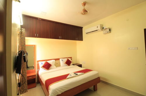 Photo 6 - Viswa Service Apartments
