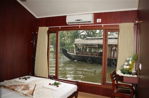 Foto 7 - GuestHouser 3 BHK Houseboat 9f4e