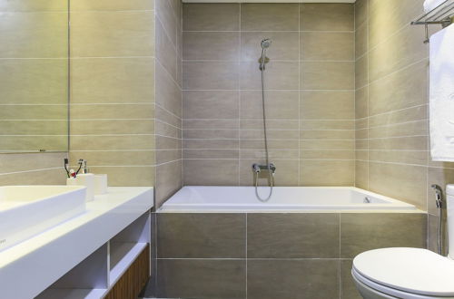 Photo 32 - Aurora Serviced Apartments - Adults Only