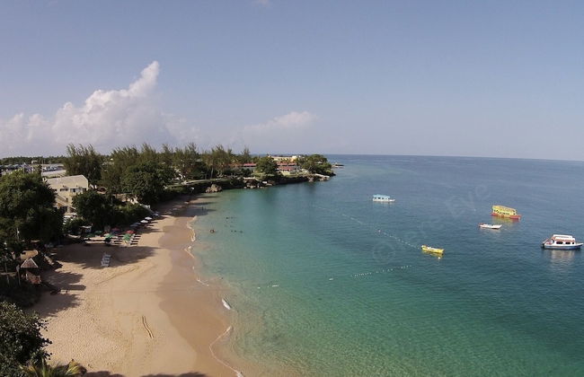Restorations Tobago - Foto 69