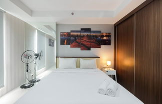 Foto 3 - Elegant and Comfy Studio Azalea Suites Apartment Cikarang