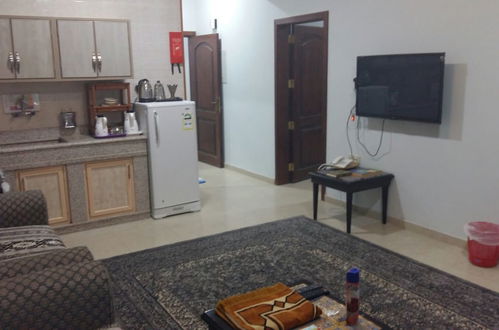 Foto 22 - Al Eairy Furnished Apartments Al Ahsa 5