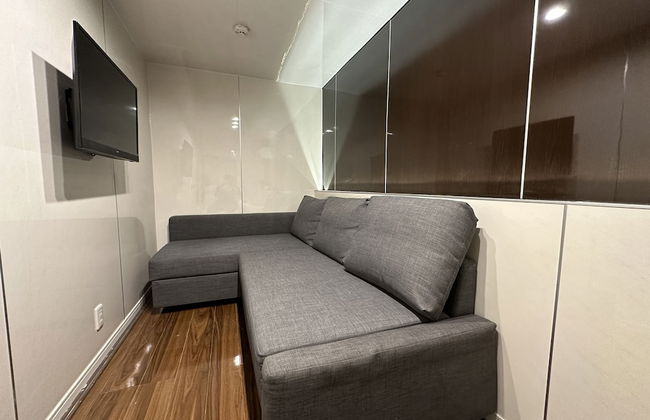 Ray House - Photo 10