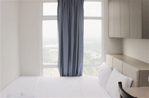 Photo 3 - High Floor And Comfy 1Br At Vasanta Innopark Apartment