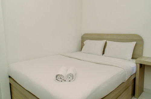 Photo 2 - Comfy Studio Apartment At Aeropolis Residence