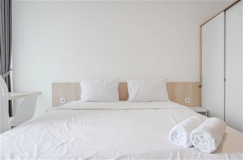 Foto 5 - Comfort And Warm Studio At Ciputra World 2 Apartment