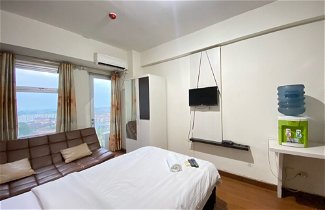 Foto 3 - Cozy Studio Apartment with Great View at Oxford Jatinangor