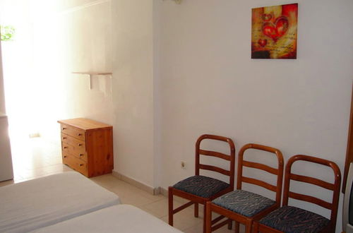 Foto 5 - room in Studio - Rustic and Spacious Studio by the Beach