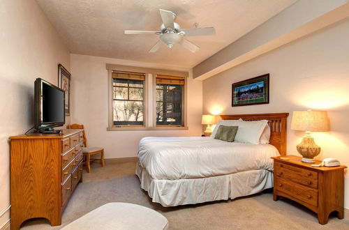 Photo 4 - Town Pointe 3 BedroomsTPC-102C by KBM