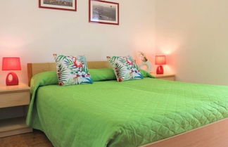 Photo 3 - Colorful Flat With sea View - Beahost