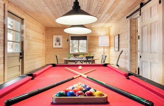 Photo 3 - Sugar Cove by Avantstay Cabin by The River! w/ Hot Tub, Pool Table & Guest House