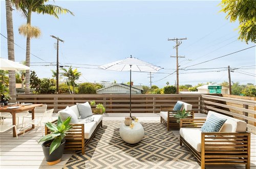 Photo 24 - Camden by Avantstay 5mins to the Beach! Elevated Home w/ Pacific Ocean Views