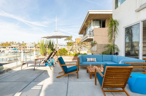 Photo 39 - Bay Breeze by Avantstay Bayfront Home w/ Fire Pit & Private Dock in Balboa Peninsula