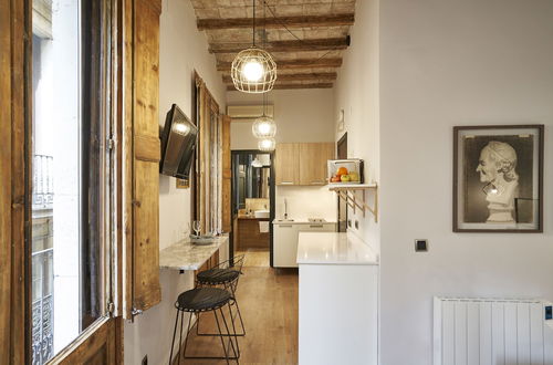 Photo 4 - AinB Gothic-Jaume I Apartments