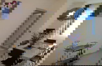Foto 3 - Modern Apartment in a Quiet Area