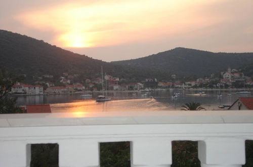 Photo 31 - Romantic Apartment With Sea View Vinišće, Dalmatia